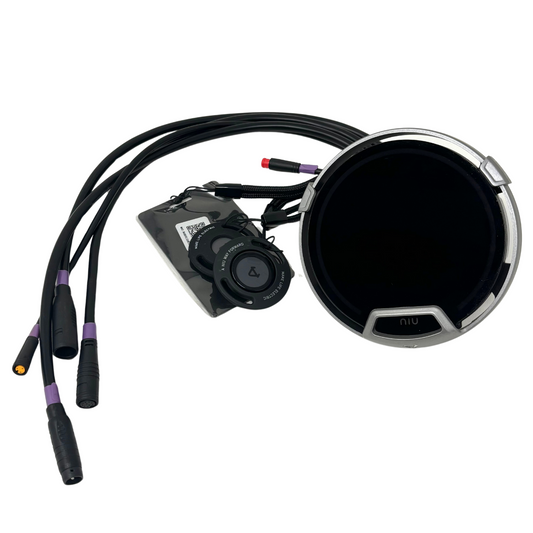 XQi3 Speedometer Display